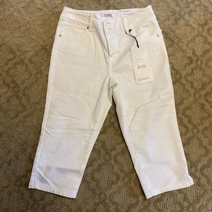 Women’s crop jeans